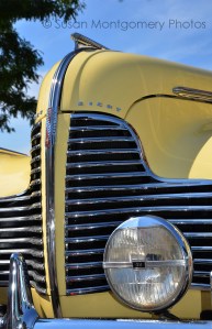 10_Montgomery_Buick_Eight_front_grille